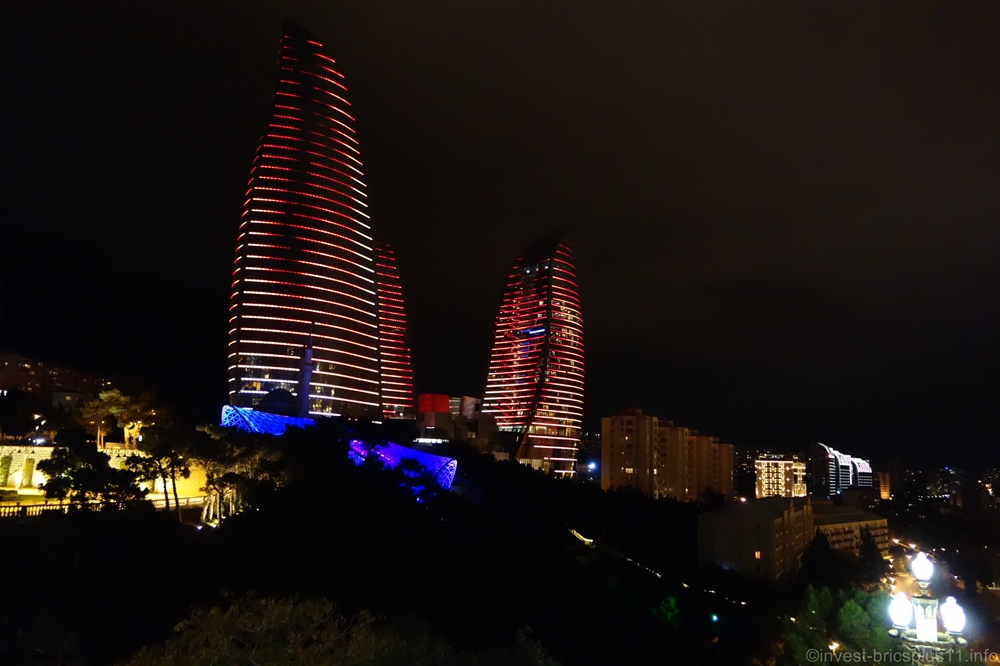 アゼルバイジャンの象徴フレームタワー(azerbaijan flame towers)