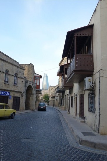 アゼルバイジャンの世界遺産旧市街の様子